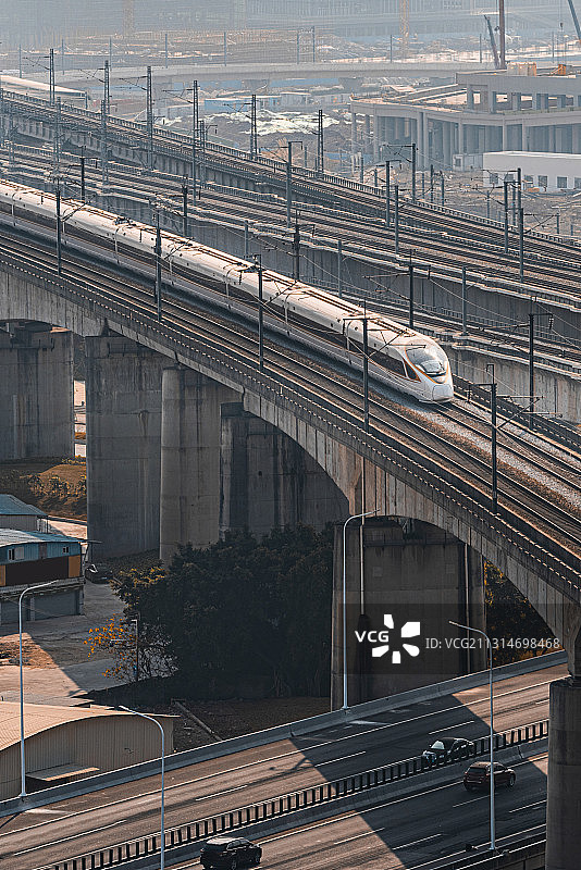 行驶中的高铁，高速铁路，运输工具，目的地，快速，移动，模糊图片素材