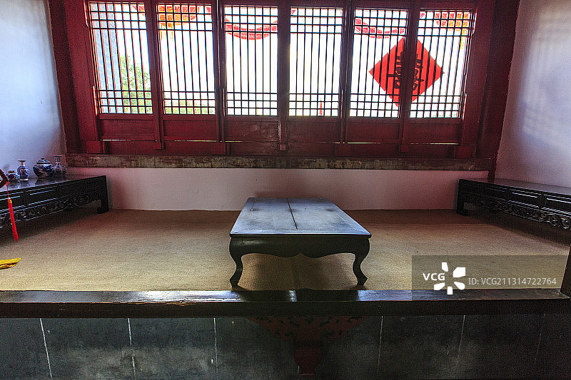 辽宁抚顺赫图阿拉城汗王寝宫内景图片素材