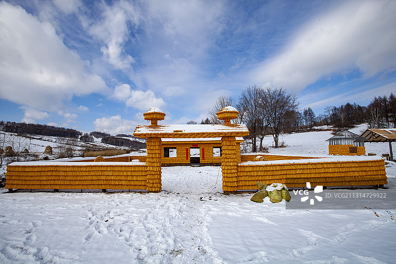 吉林舒兰二合雪乡玉米穗搭建的“黄金屋”图片素材