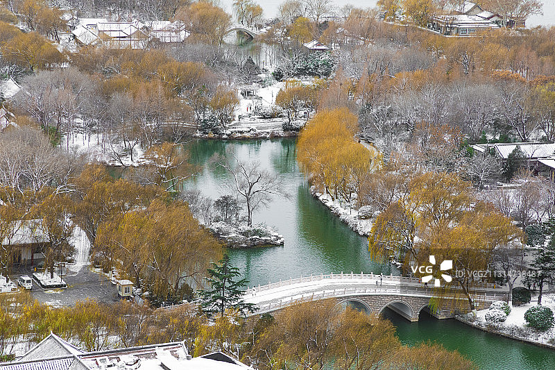 济南大明湖雪景图片素材