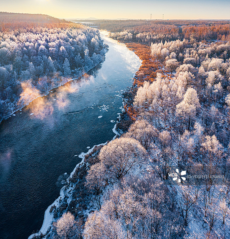 航拍黑龙江伊春库尔滨雾凇图片素材