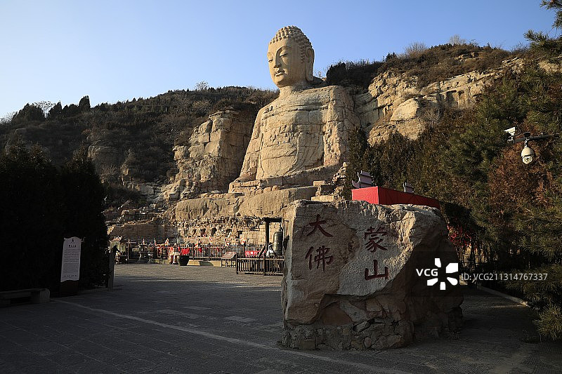 蒙山大佛，山西省太原市著名的旅游景区图片素材