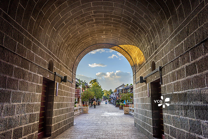 中国云南省大理市大理古城五华楼券门图片素材