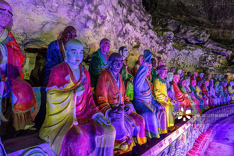 重庆金佛山：天下第一佛洞——古佛洞 中国洞穴“三个最”图片素材