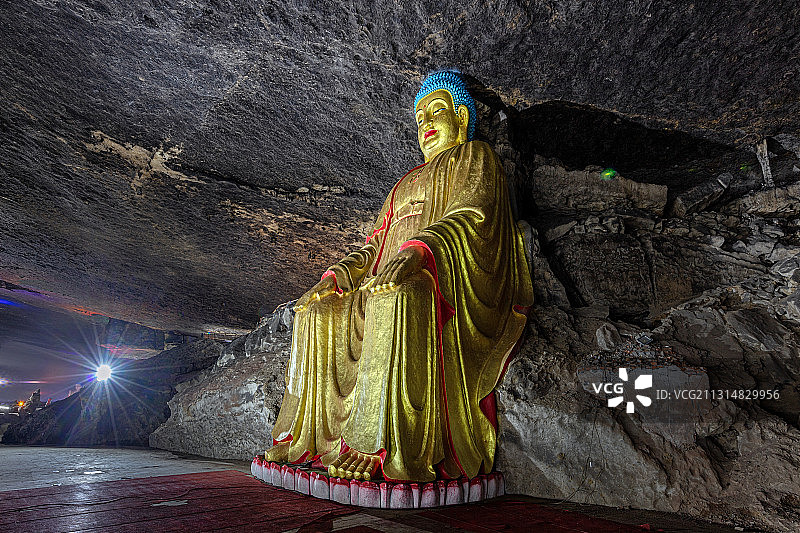 重庆金佛山：天下第一佛洞——古佛洞 中国洞穴“三个最”图片素材