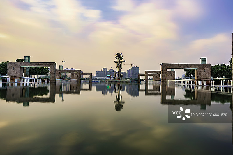 航拍亳州市政公园图片素材