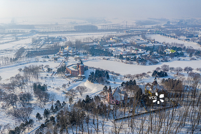黑龙江省哈尔滨市香坊区伏尔加庄园冬季雪景图片素材