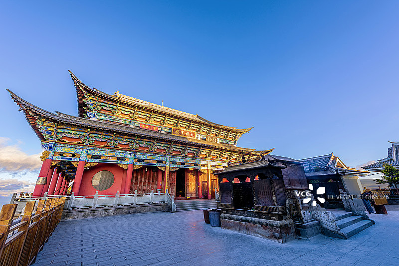 中国云南省大理鸡足山金顶寺图片素材