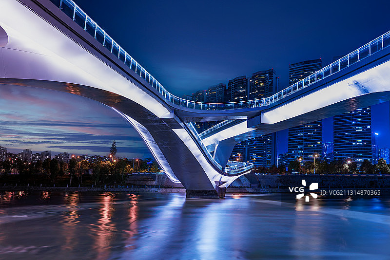 成都网红五岔子大桥建筑赛博朋克风图片素材