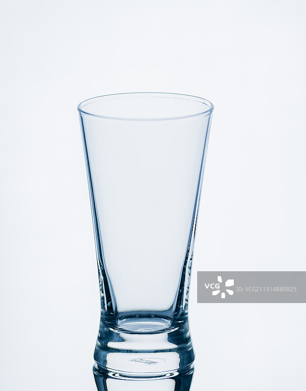 玻璃器皿-茶杯-绿茶图片素材