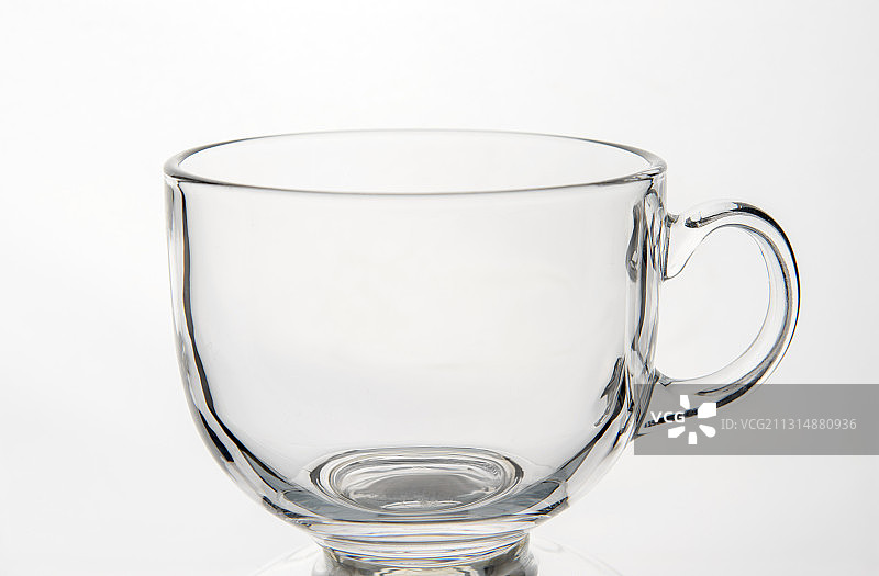 玻璃器皿-茶杯-绿茶图片素材
