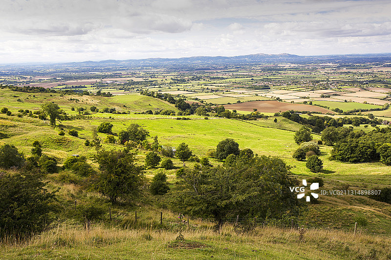 英国伍斯特郡伊夫舍姆河谷（从布雷登山拍摄）图片素材