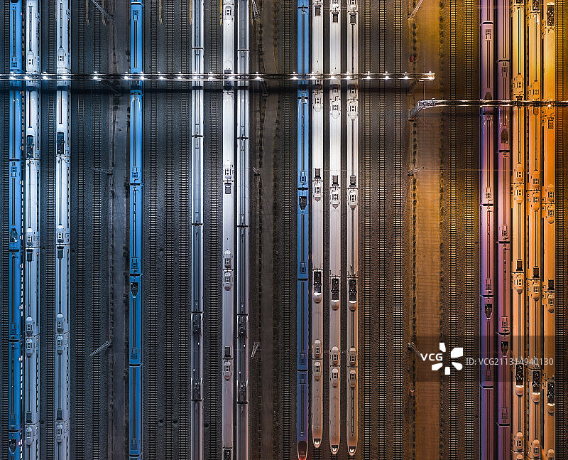 春运高铁停车场图片素材