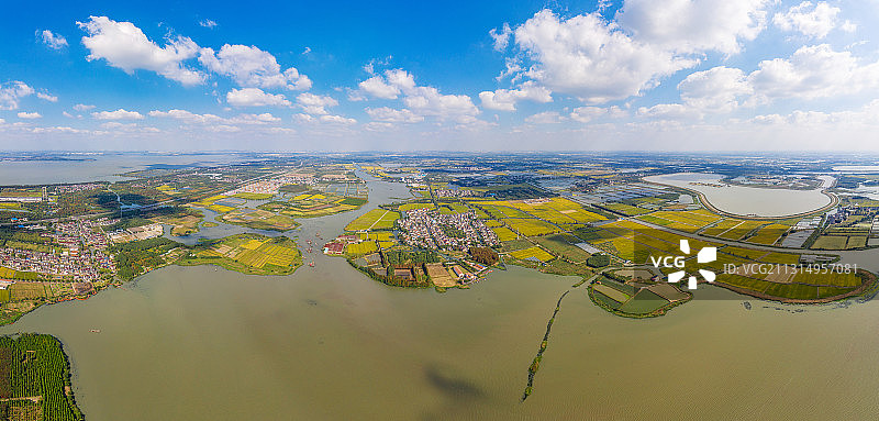 航拍上海郊区的农田图片素材