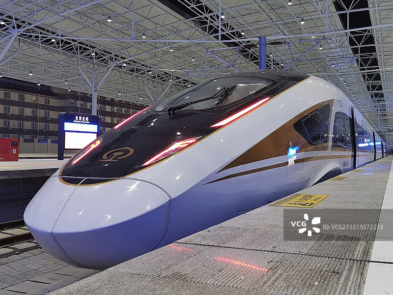 京张高铁复兴号智能动车组图片素材
