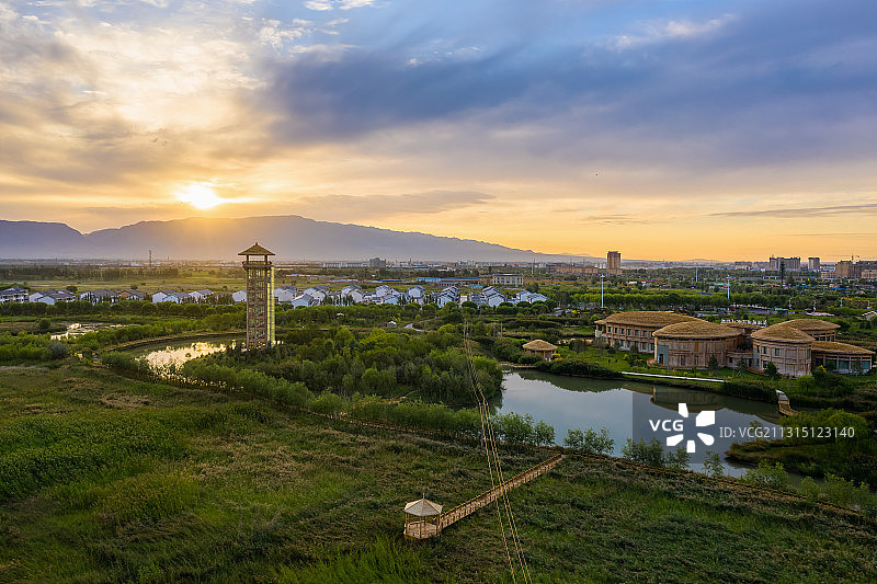 航拍张掖国家湿地公园晨曦图片素材