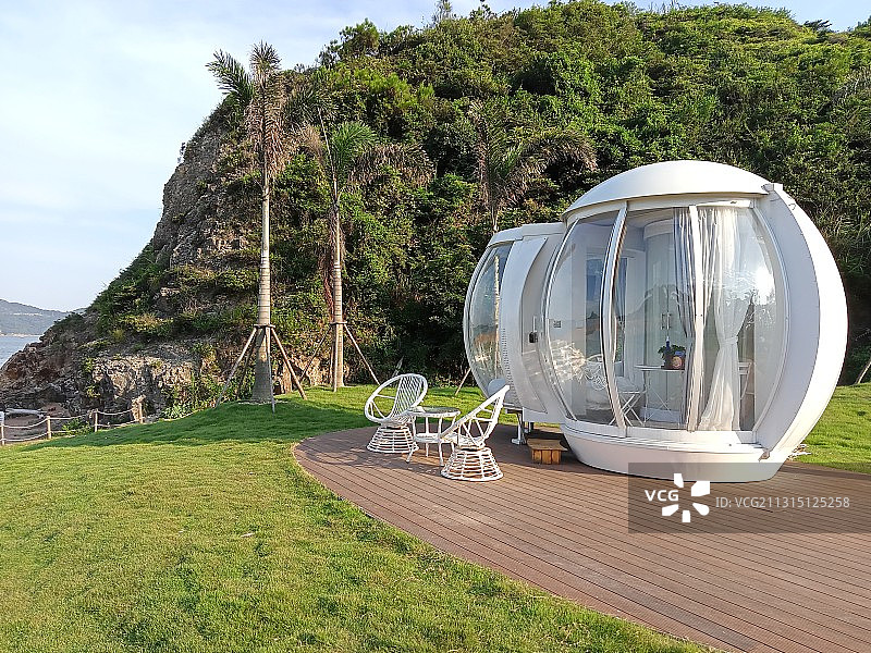 太空舱透明旅馆酒店房间图片素材