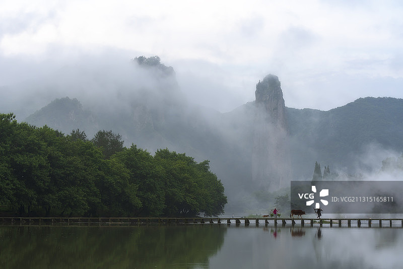 浙江 丽水 缙云 仙都风景区风光 晨曲图片素材