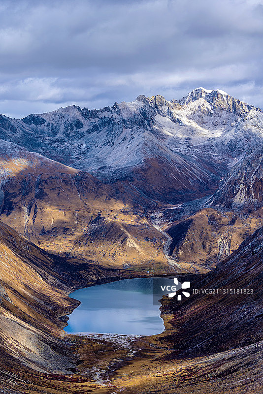 中国西藏山南市圣湖拉姆拉措图片素材