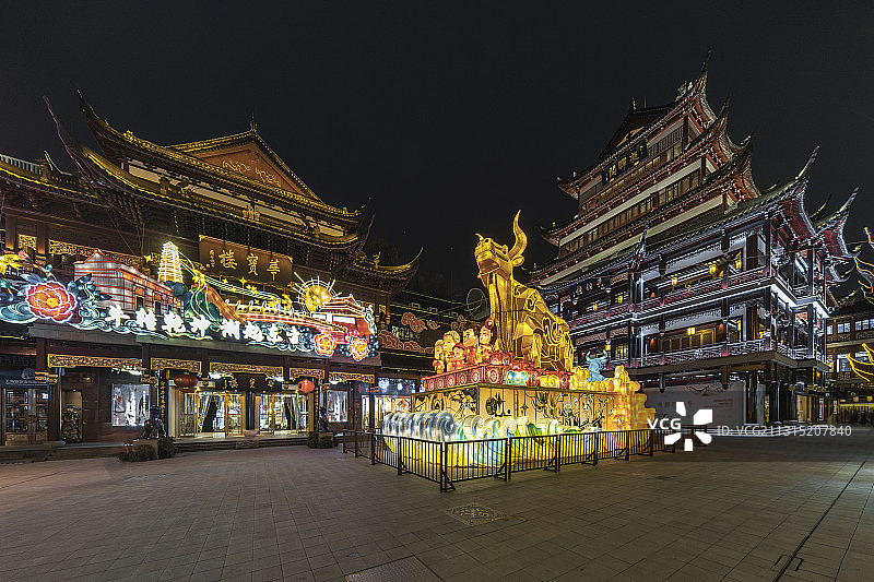 上海豫园金牛彩灯图片素材
