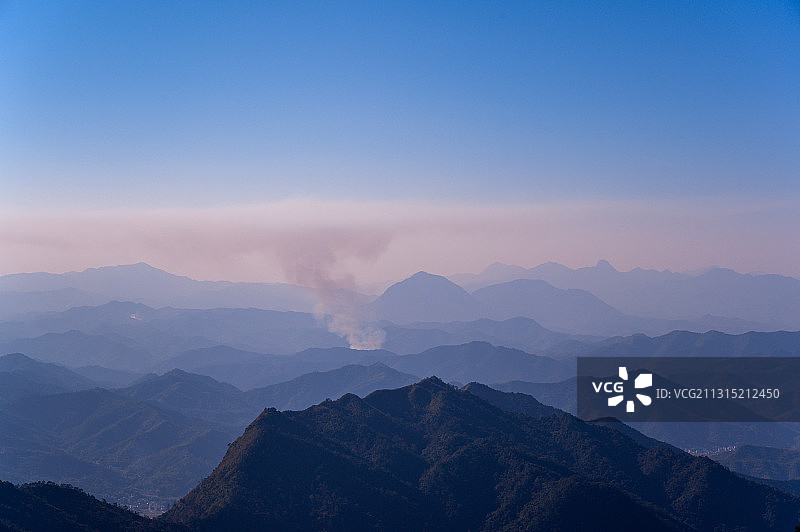 广东云浮罗定风车山图片素材