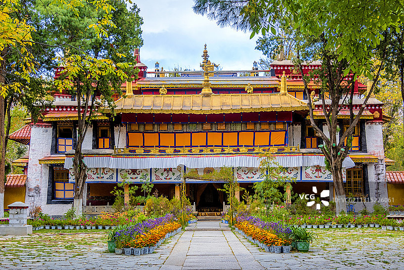 中国西藏拉萨罗布林卡金色颇章图片素材