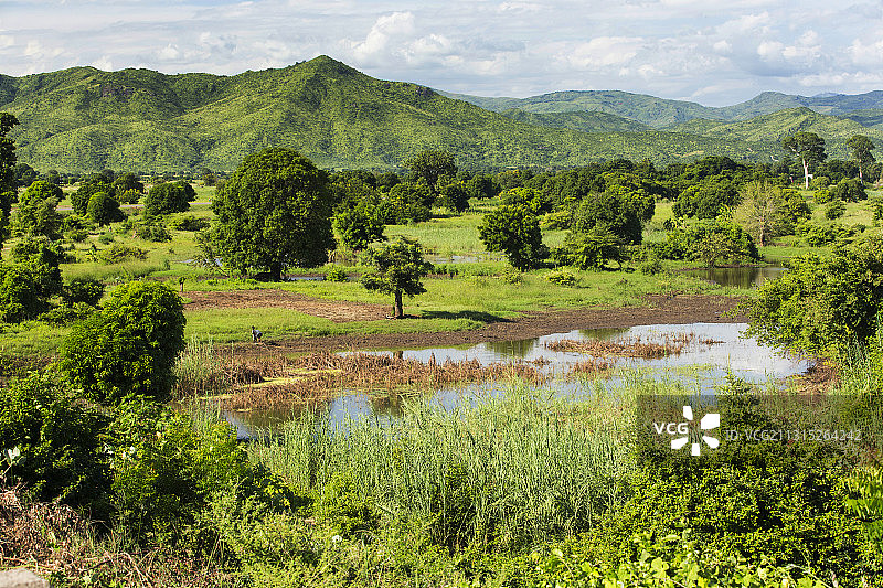 马拉维有史以来最严重洪灾后奇克瓦瓦郡河的洪水破坏图片素材