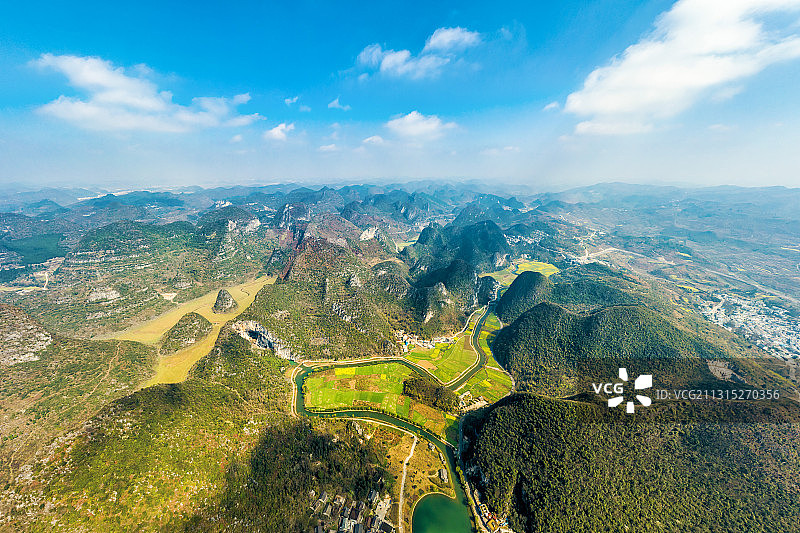 航拍贵州安顺龙宫景区图片素材