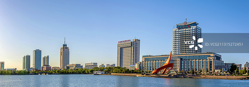 中国山东德州新湖风景区世纪广场全景图片素材