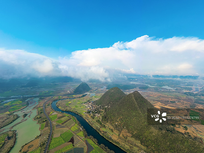 航拍贵州安顺最美乡村小河湾图片素材