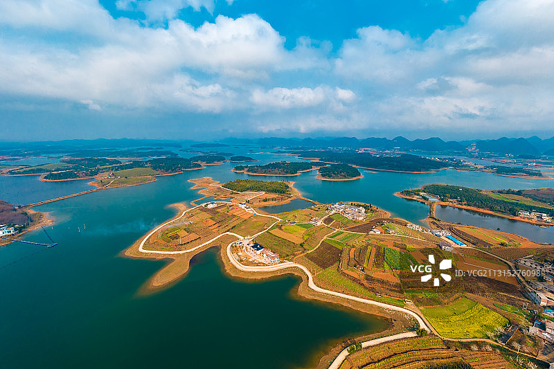 航拍贵州安顺红枫湖图片素材