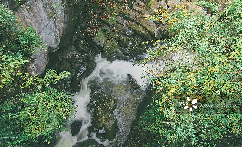 秋天的唐家河图片素材
