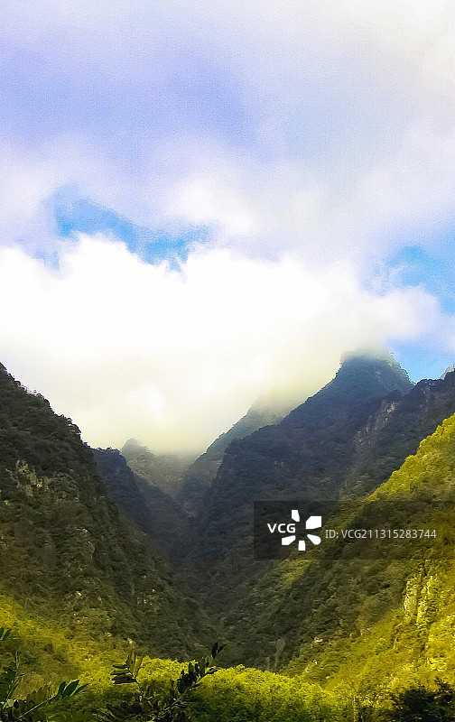 秋天的唐家河图片素材