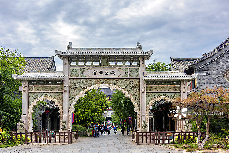 中国山东省潍坊市青州古城海岱都会坊图片素材