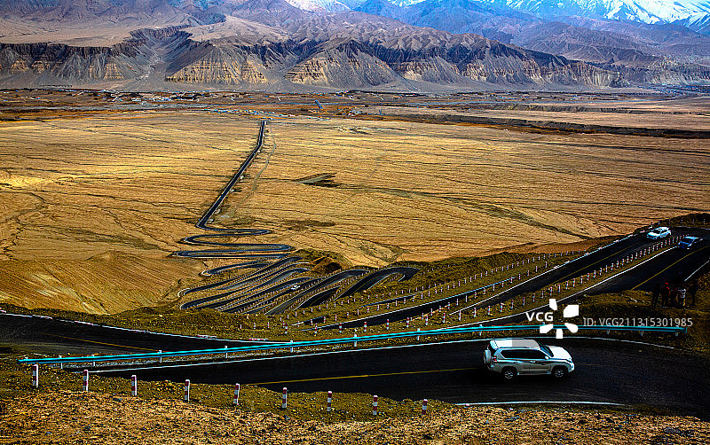 盘龙古道66道弯图片素材