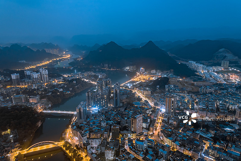 航拍贵州铜仁市夜景图片素材