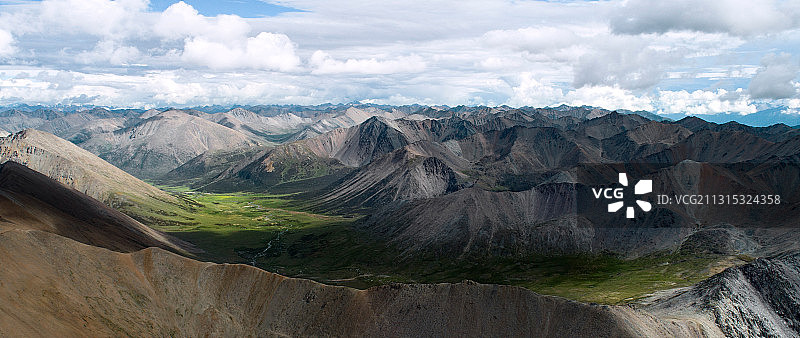 西藏自治区昌都市左贡县川藏线东达山垭口航拍全景图片素材