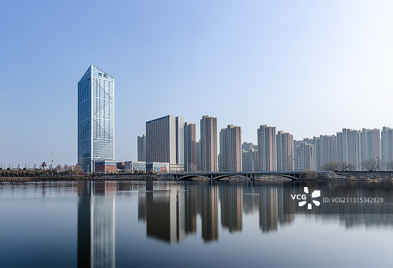 安徽蚌埠东海大道张公山公园临水广场荣盛图片素材