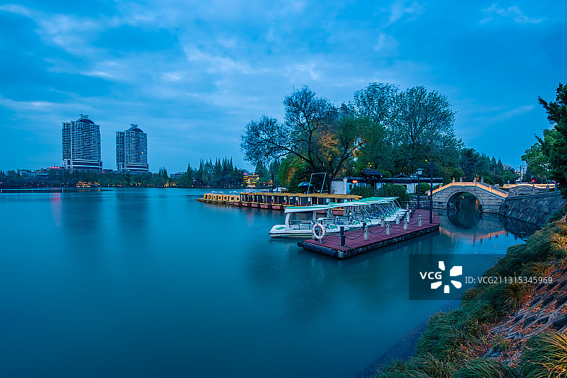 濠河游船图片素材