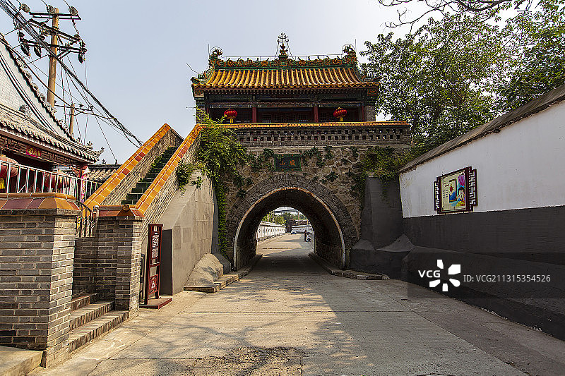 北京市门头沟区琉璃渠村三官阁过街楼图片素材