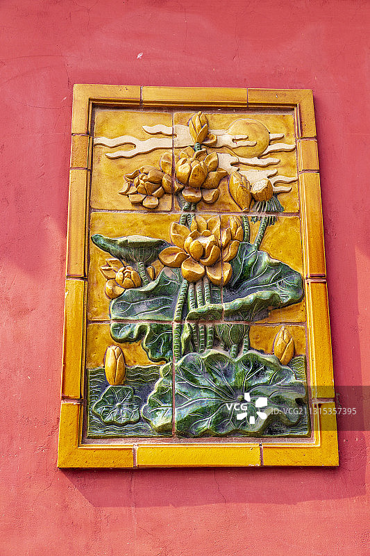 北京市门头沟区琉璃渠村百米琉璃文化长廊琉璃构件图片素材