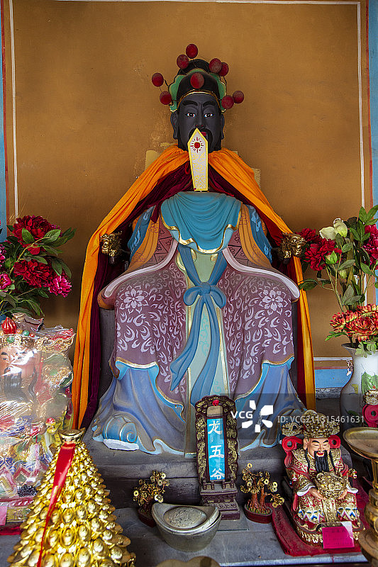 北京市门头沟区金顶妙峰山回香阁（财神庙）财神殿龙五爷雕像图片素材