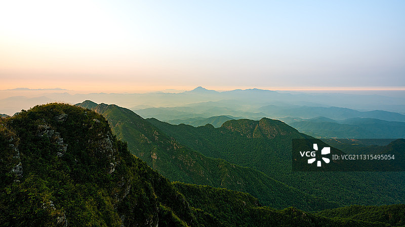 梅州市阴那山五指峰玉皇顶日出早霞风光图片素材