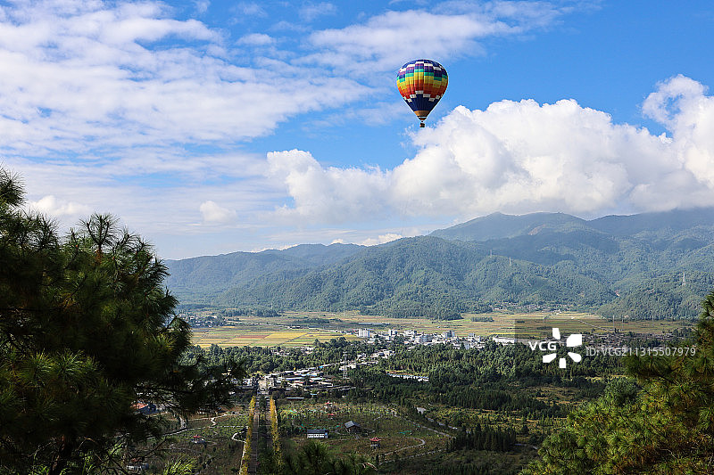 腾冲 火山 热气球图片素材