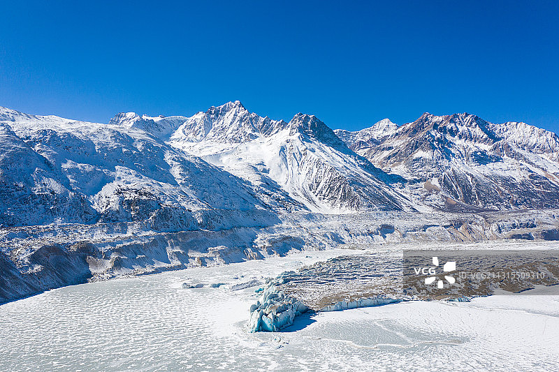 西藏昌都来古冰川图片素材