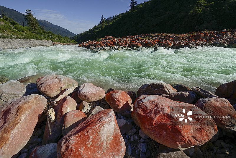 海螺沟红石碧水图片素材