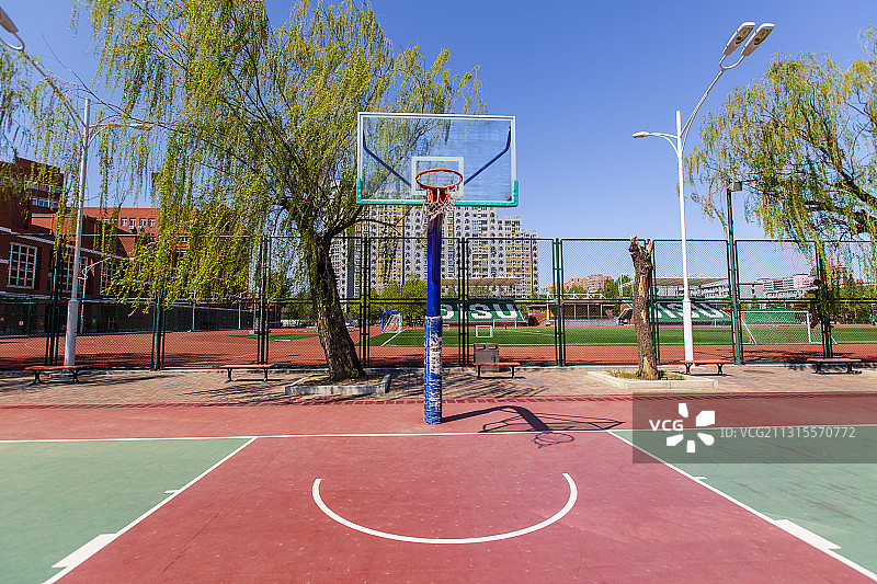北京第二外国语学院篮球场图片素材