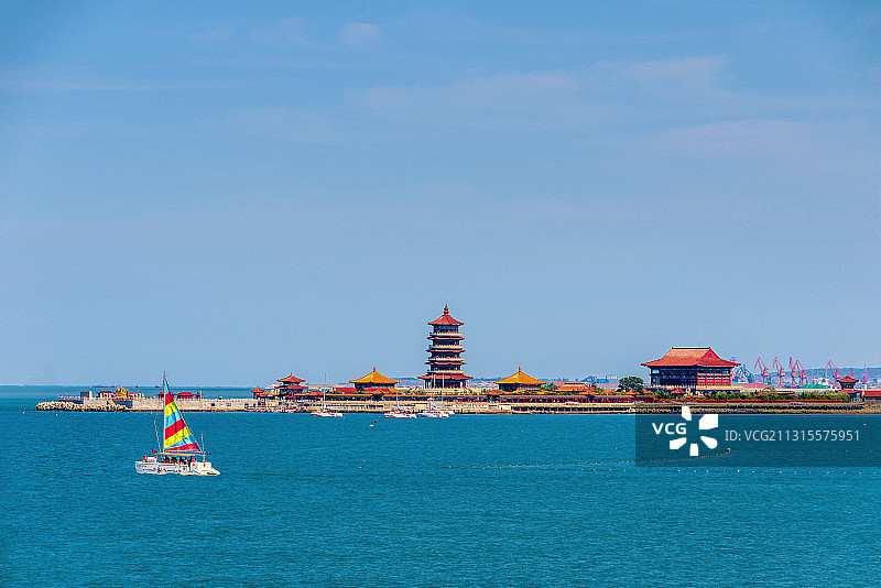 中国山东烟台蓬莱八仙过海景区远景图片素材