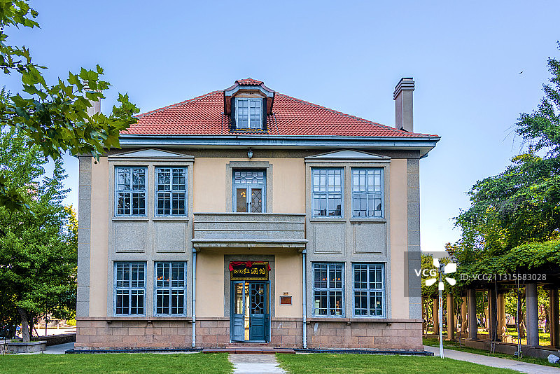 中国山东省烟台市张裕金贡山旧宅图片素材