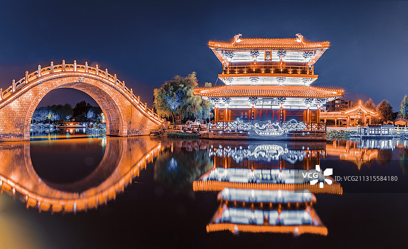 开封大宋御河夜景图片素材